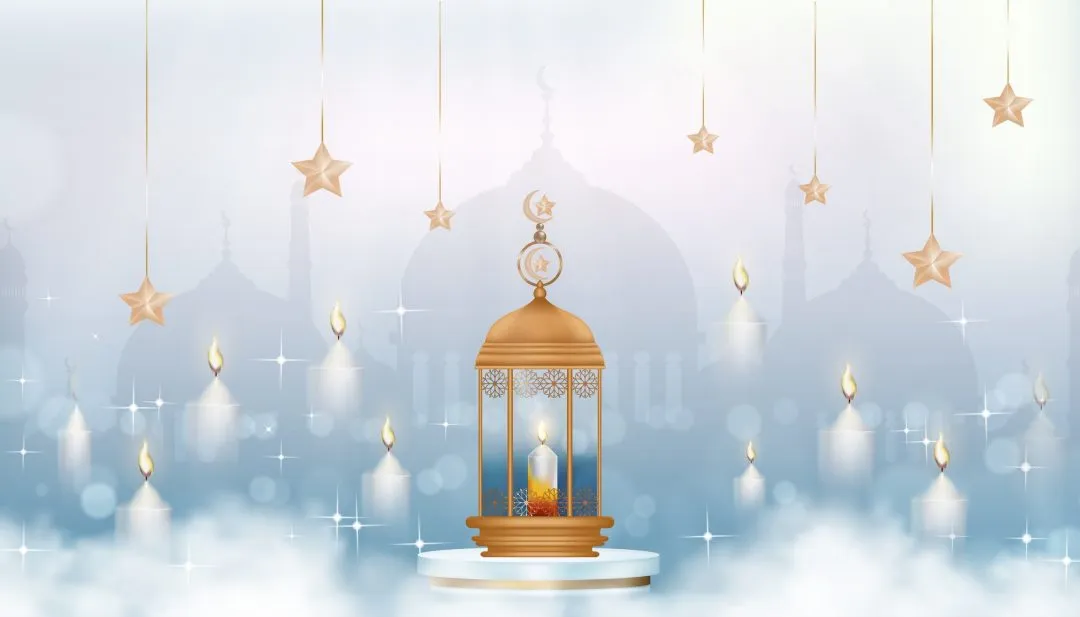 An illuminated traditional golden Islamic lantern with hanging stars and candles, perfect for students enrolling in online Quran classes in Texas.